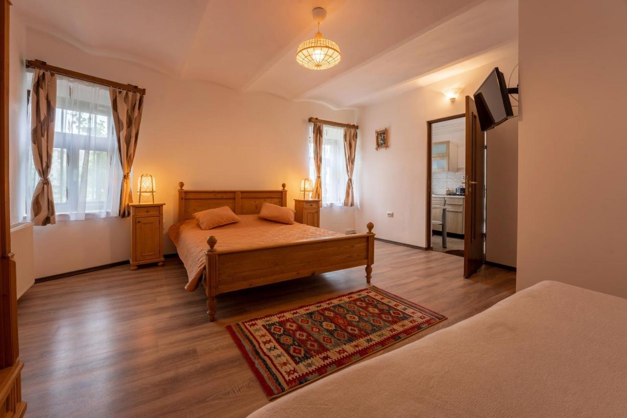 Gloria Apartments ซิวิโชอารา ภายนอก รูปภาพ