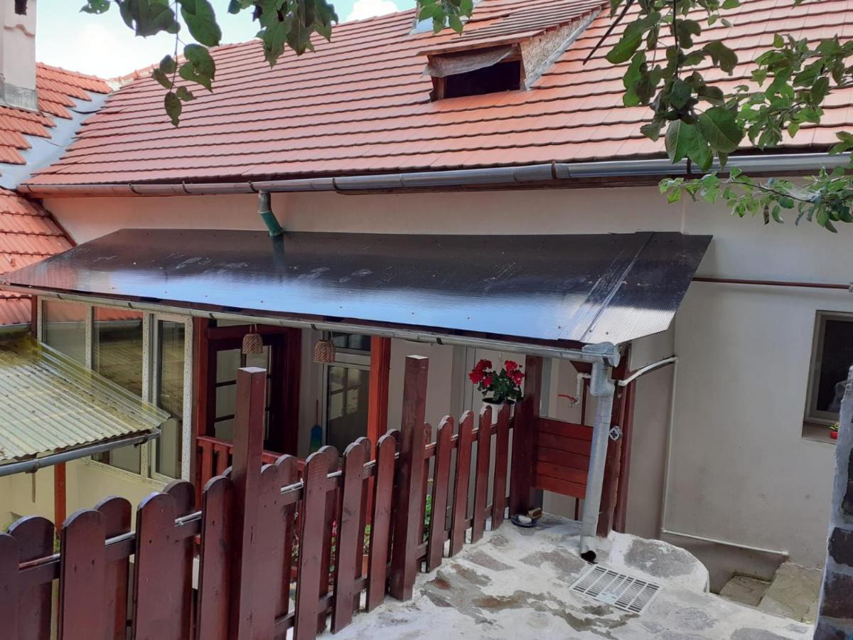 Gloria Apartments ซิวิโชอารา ภายนอก รูปภาพ